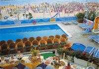 Hotel a Pesaro con piscina sul mare